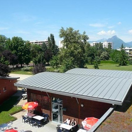 Auberge de Jeunesse HI Grenoble Échirolles Exterior foto